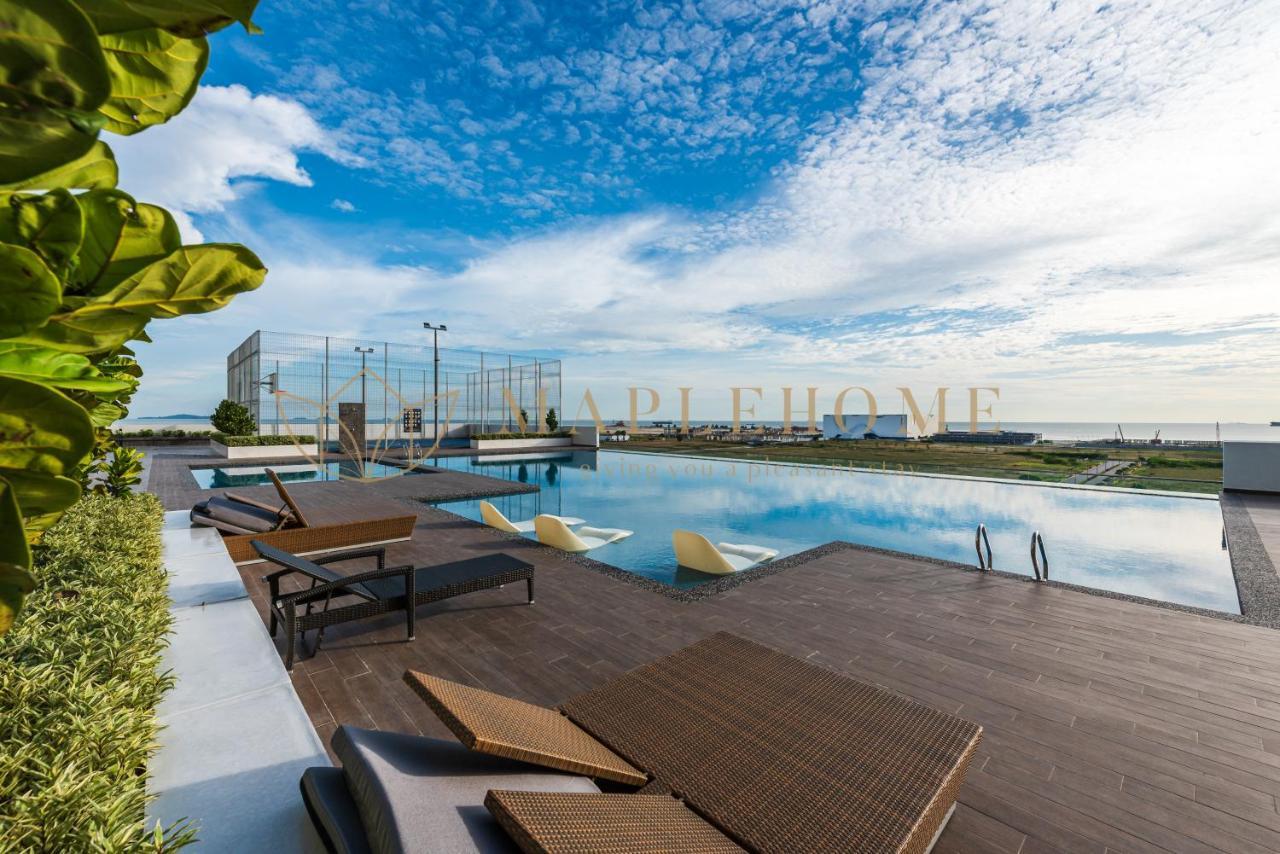 Amber Cove Premier Suites Melaka Bagian luar foto