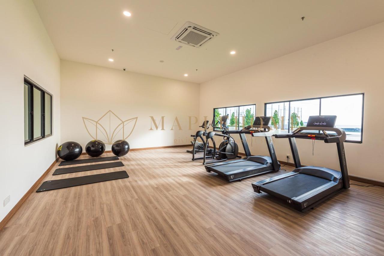 Amber Cove Premier Suites Melaka Bagian luar foto