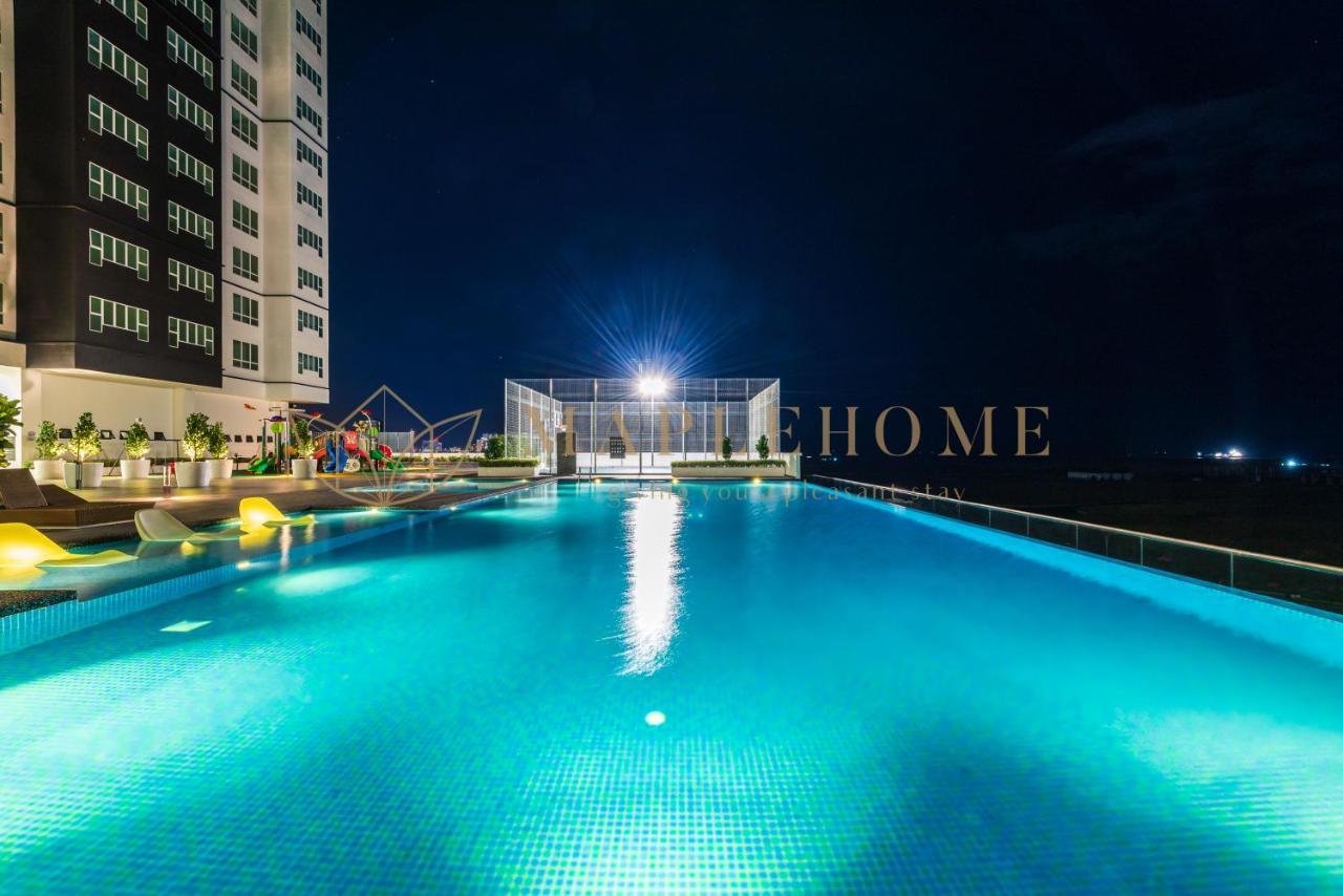 Amber Cove Premier Suites Melaka Bagian luar foto