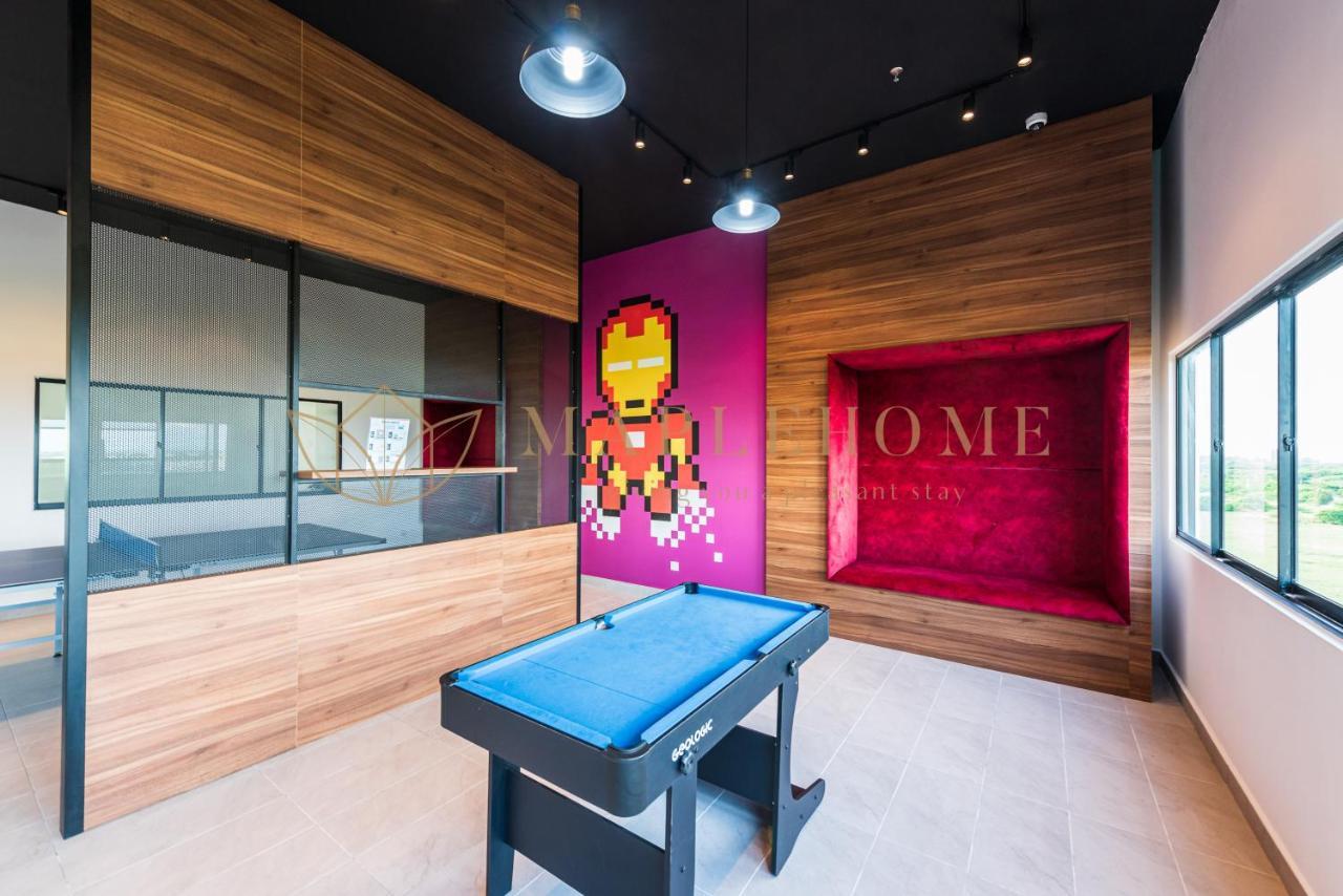 Amber Cove Premier Suites Melaka Bagian luar foto