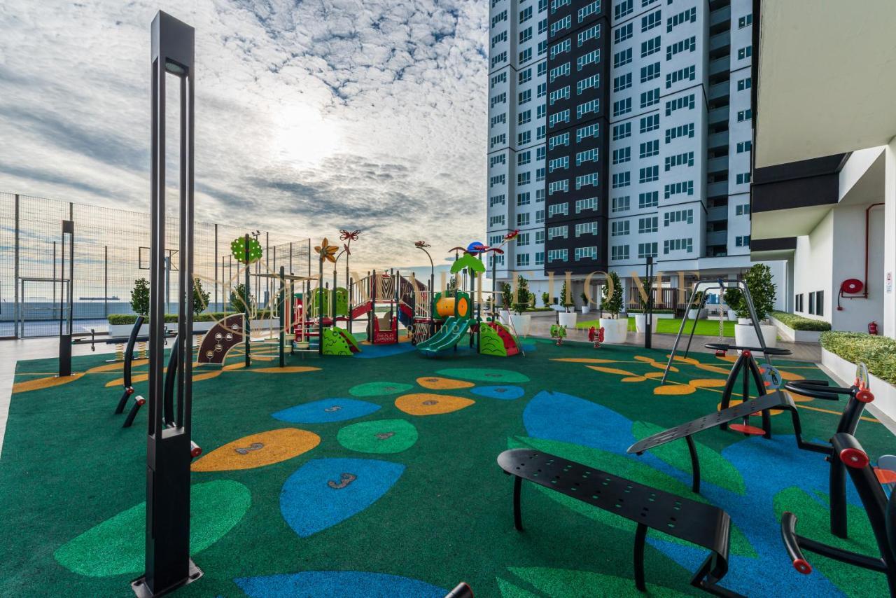 Amber Cove Premier Suites Melaka Bagian luar foto